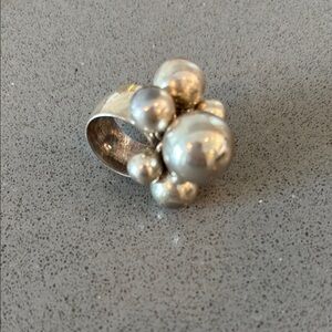 Elegant Silver Cluster Ring